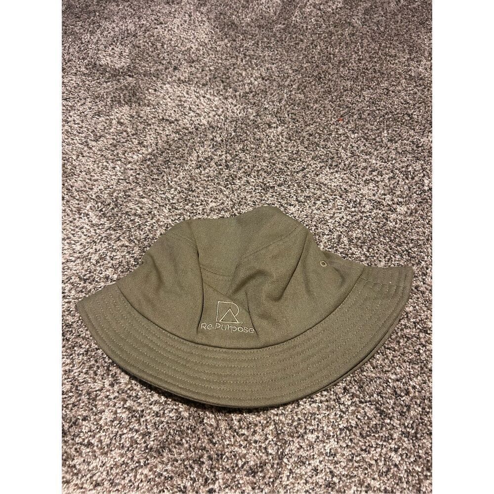 Re Purpose green bucket hat C27-40
